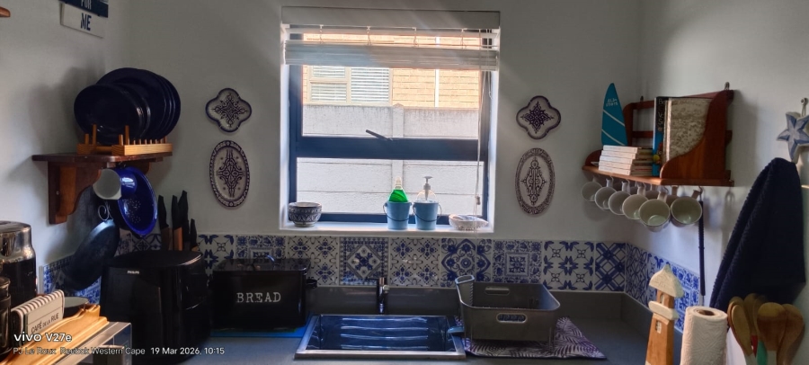 To Let 2 Bedroom Property for Rent in Reebok Western Cape